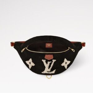 louis vuitton bumbag (black)